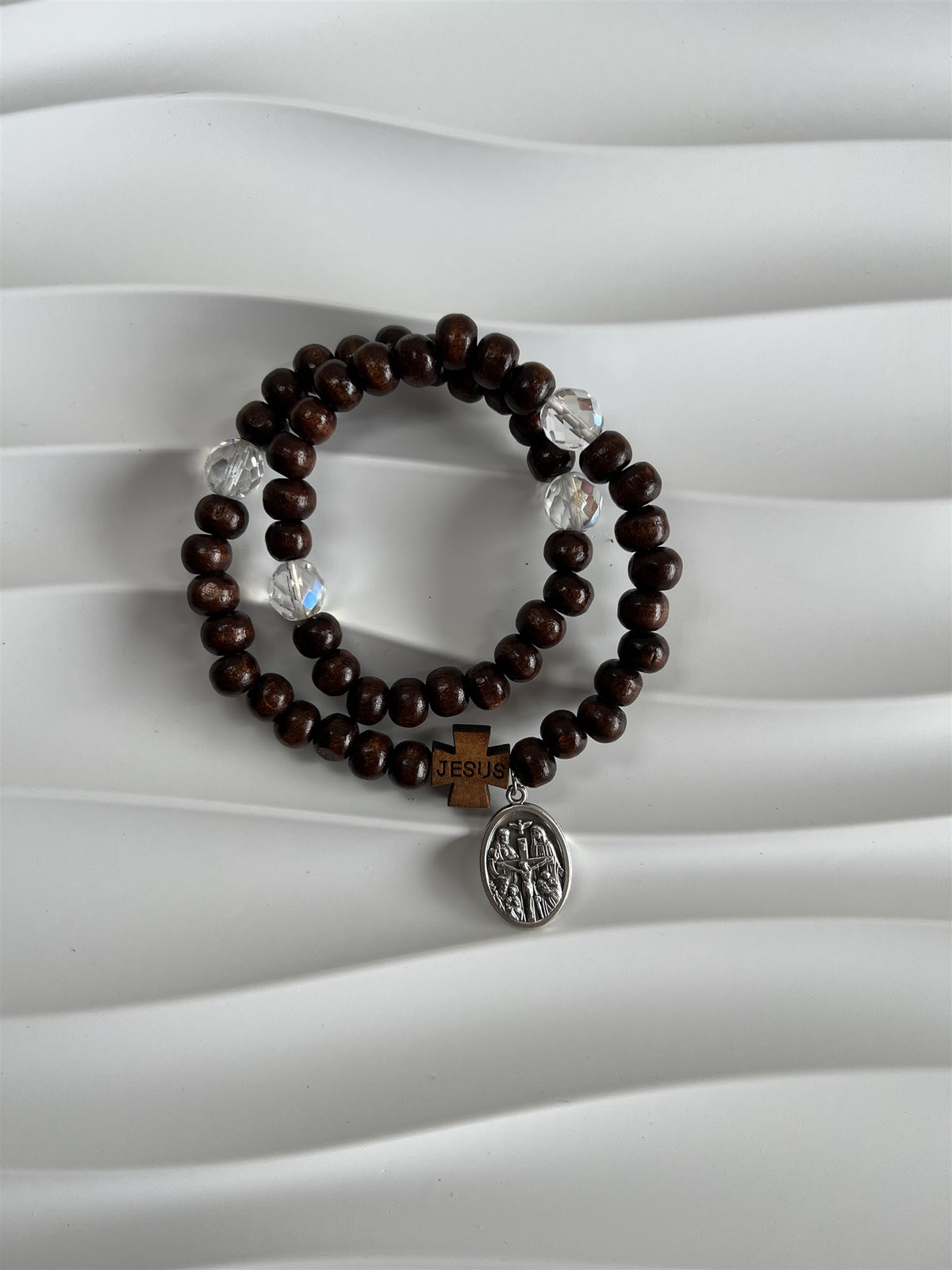 Rosario de Mano de madera y cristal café oscuro
